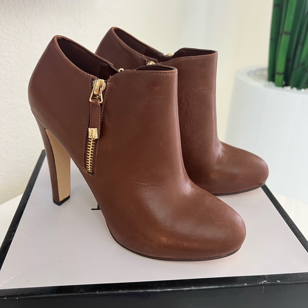 Nine West Brown Heeled Boots with Gold Zipper
